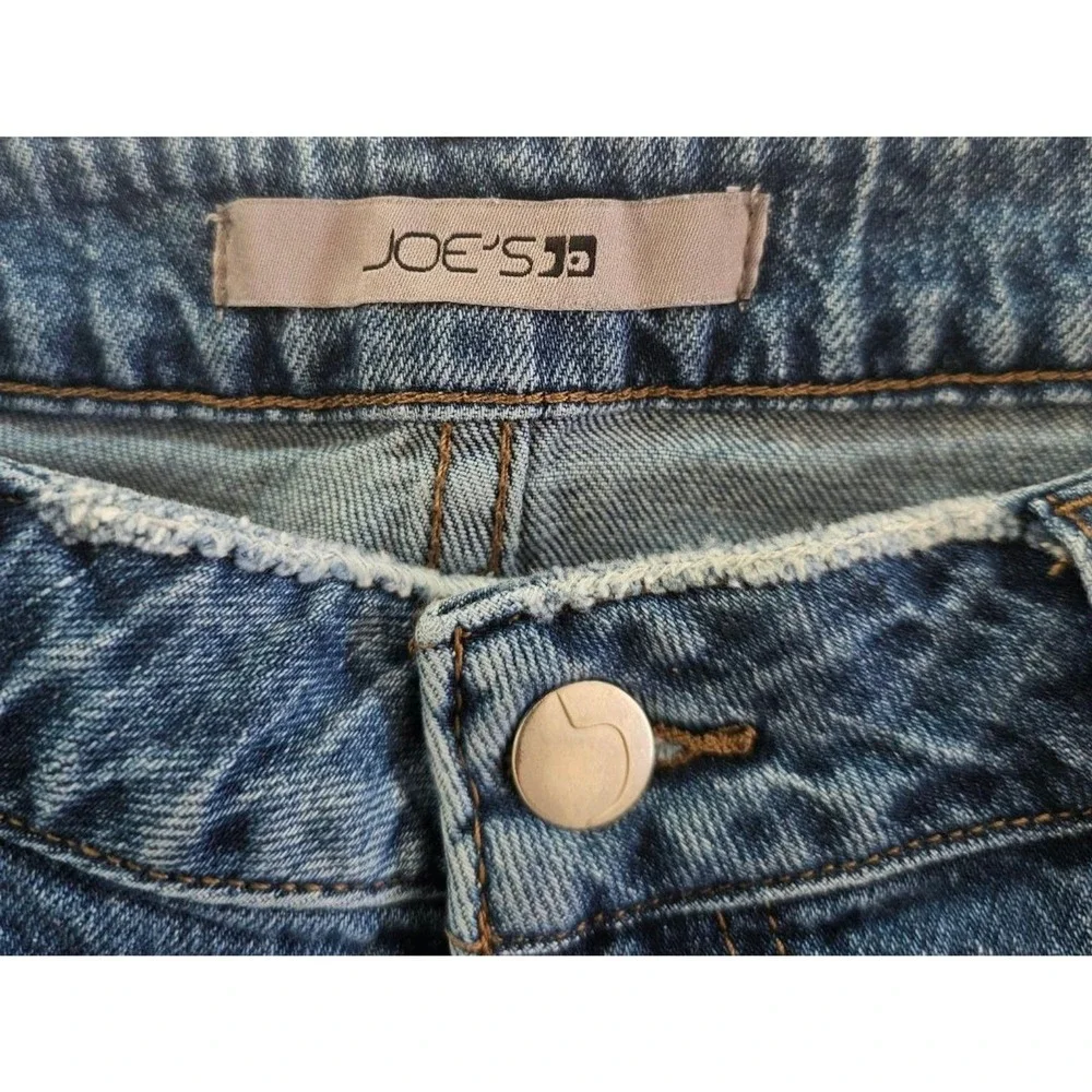 Joe's Jean Shorts Women's Size 28 Measures 30 Medium Wash Distressed Frayed Cuff